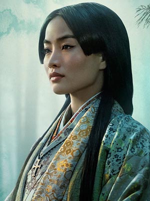 Анна Саваи в роли Тода Марико