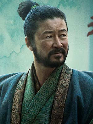 Таданобу Асано в роли Касиги Ябусигэ